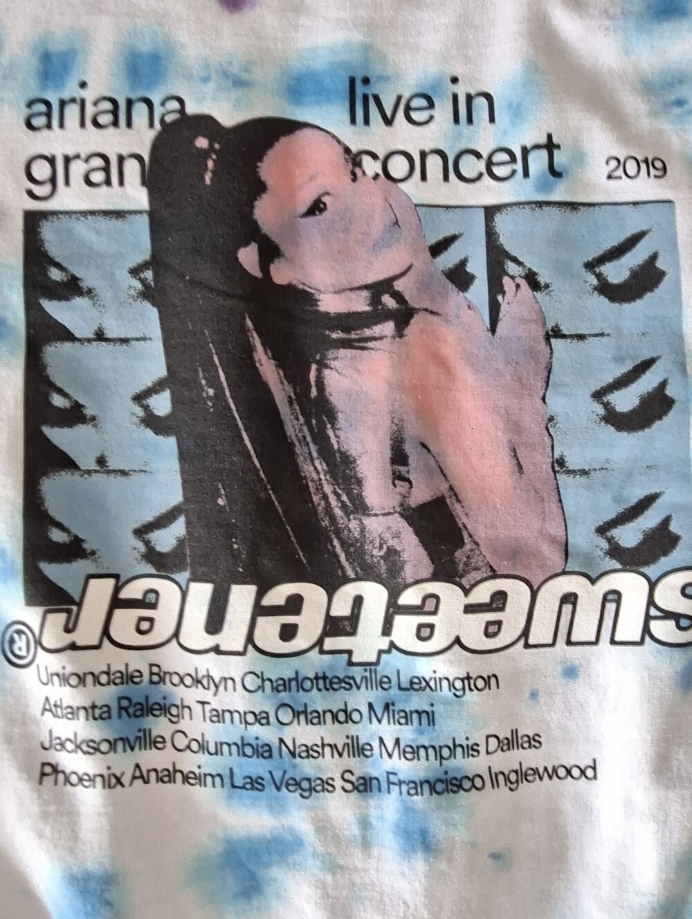 Ariana Grande Live in Concert Tie Dye Sweetener Tour Crewneck XL - Picture 5 of 9